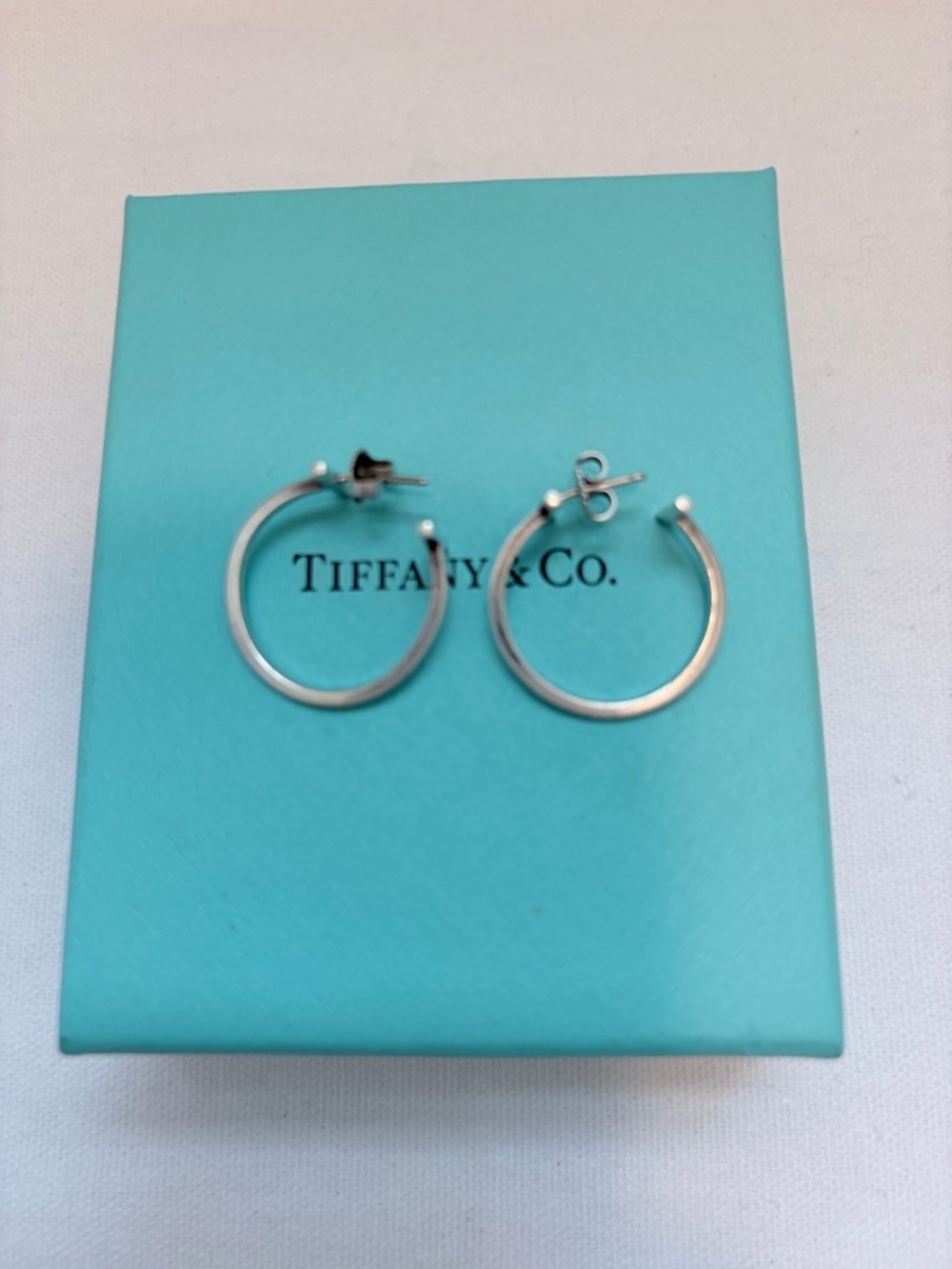 Tiffany & Co. Silver T-Hoop Earrings - Picture 4 of 6